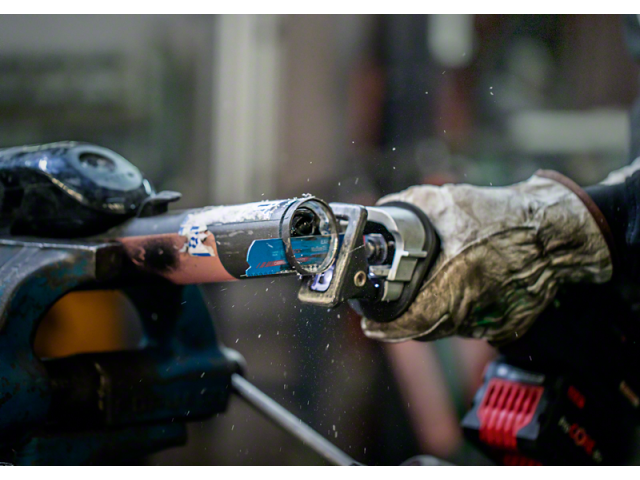 List Bosch za sabljasto žago EXPERT ‘Medium-Thick Tough Metal’ S 1255 HHM, 300mm, 10 TPI, za cevi, 2608900377